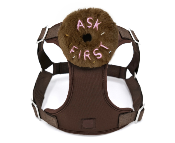 pawdio-donut-talk-dog-harness-chocolate-brown-ask-first-product-1781038608.jpg